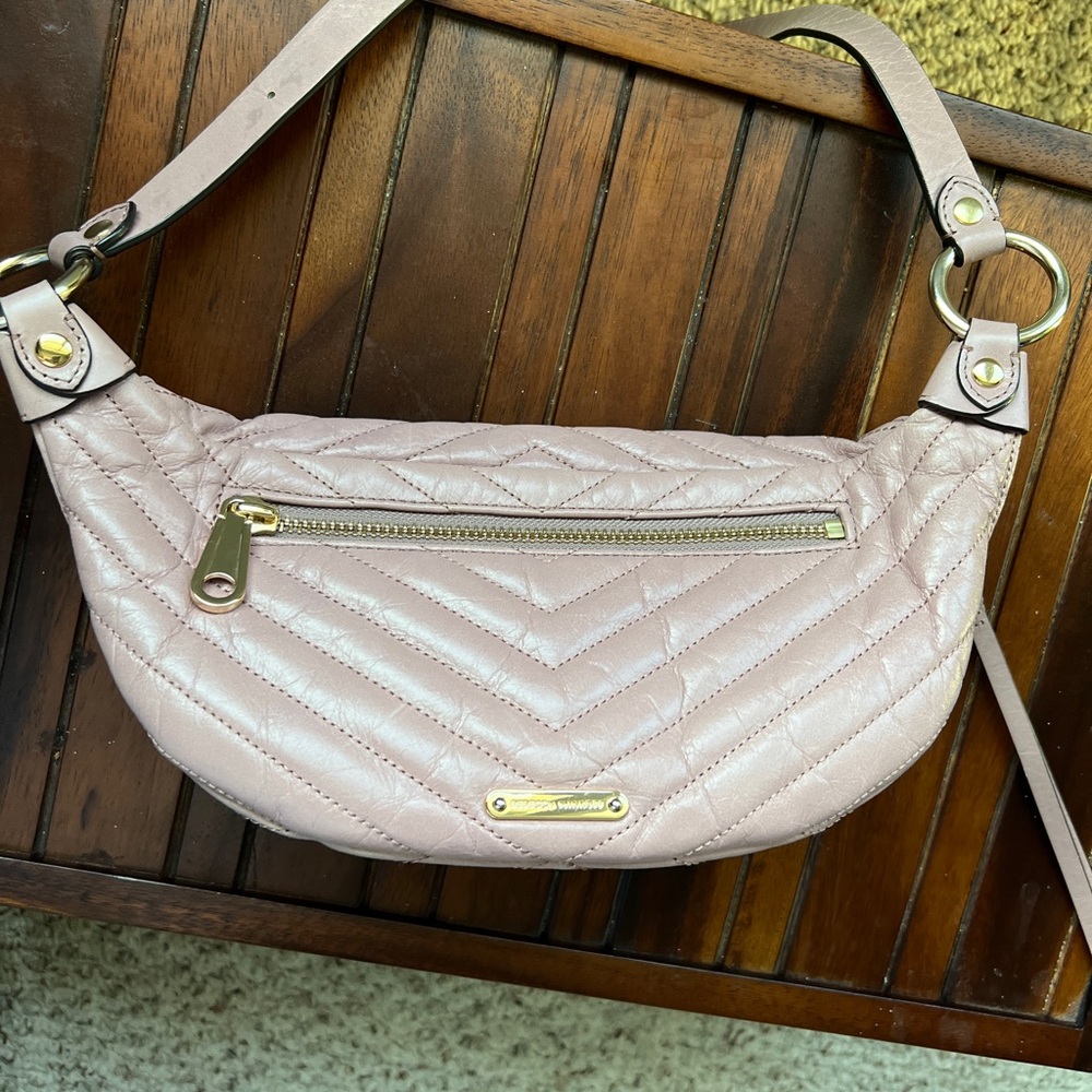 Rebecca Minkoff Large Leather Sling Belt Bag Edie Quilted Chevron - Picture 2 of 6